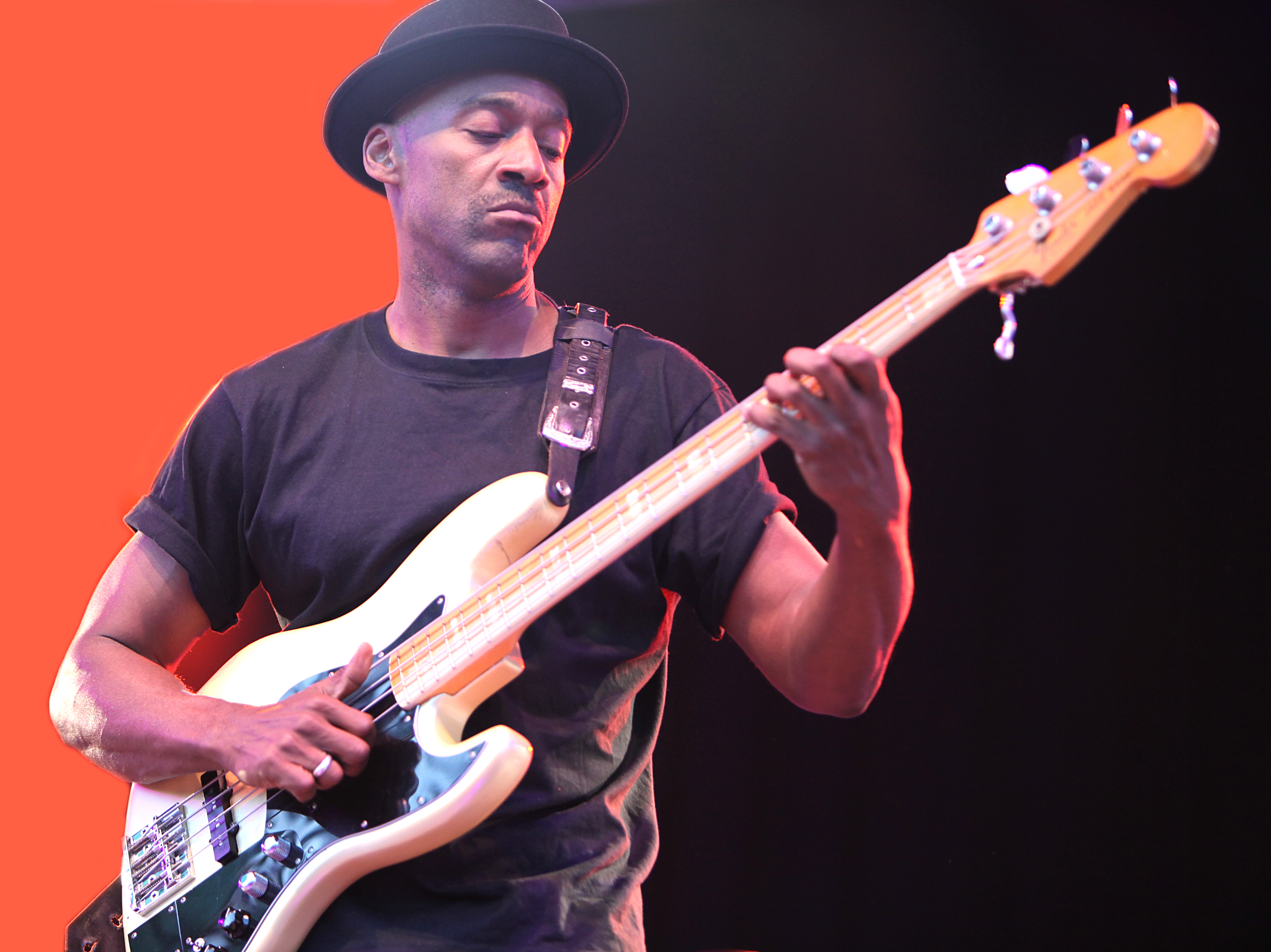 Marcus Miller: Redefining Modern Jazz with His Musical Mastery